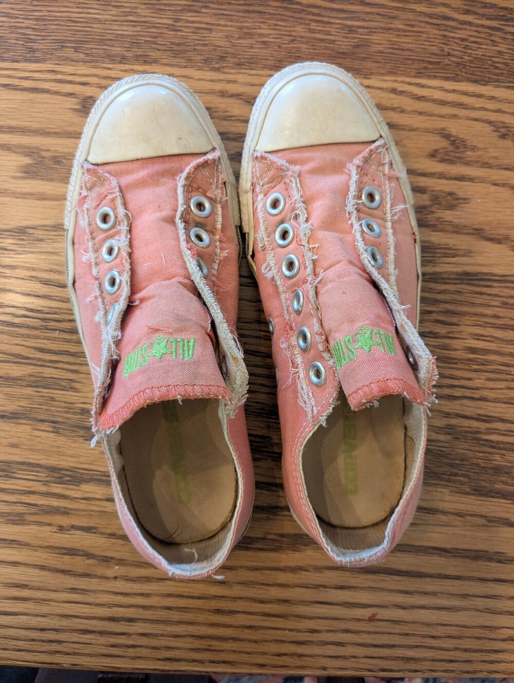 Converse Coral Canvas Sneakers Ivory Trim Size 6.5/37